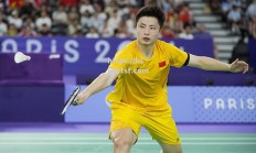 bsports体育-美因茨中场马修斯本赛季发挥不佳，或将离队