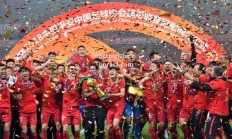 bsports体育-上海上港击败广州恒大，获得中超冠军！